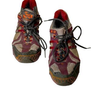 New Balance Burgundy and Gray Trail Shoes Sz 8